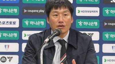 수원 데뷔전서도 '깜짝 극대로' 이정효 감독, 득점 직후 분노한 이유는 연습한 대로 해야 하는데... [수원 현장]