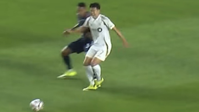 손흥민 발에 밟힌 자국이 남았다 아무리 분개해도 퇴장일 수밖에 없던 논란의 장면