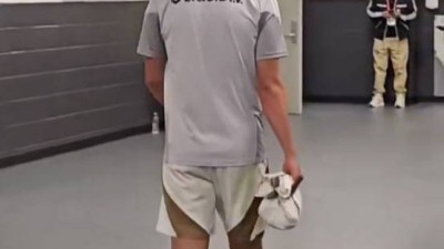 손흥민 피 흘리는 것 같다 발목 박살날 뻔했는데, 오심 논란이라니...풀타임 후 테이핑 감은 SON