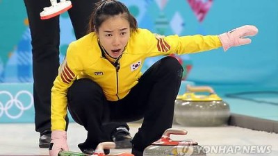 김지선은 중국의 며느리…원조 컬링스타, 中 대표팀 코치로 한국과 우승 다투나