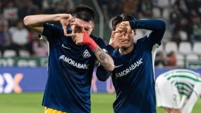 손흥민처럼 원더골 넣고 찰칵 세리머니…'시즌 6호골' 한국 유망주, 스페인 2부리그서 팀내 최다골