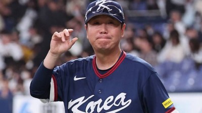 류지현 돌발행동에 현역 메이저리거도 활짝 웃었다…손하트를 할걸 그랬나