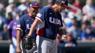 이럴거면 왜 뽑았어? 은퇴 레전드 WBC 불러놓고 無기용, 美 감독에 비난 쇄도