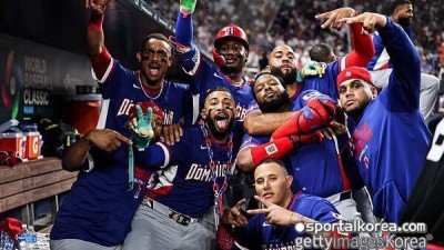 韓 마운드 초비상! 심판도 못 건드리는 도미니카 타자들? 홈런 치면 30초 경기 중단→'HR 경계령' 발령