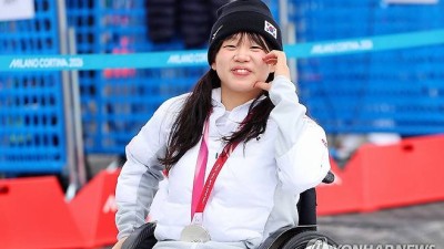 [패럴림픽] '19세 철인' 김윤지, 또 은빛 질주…이번 대회 4번째 메달