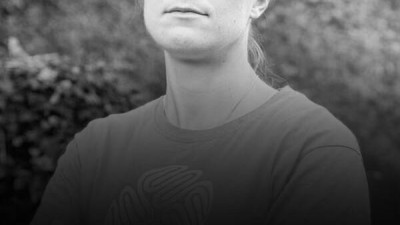 비보, 11년 투병 끝 별세…마음 무너져 거미 보고 쓰러졌는데 '골프공 크기 종양' 발견, 英 축구 기대주 35세 나이로 사망