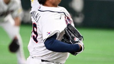 '역시 도미니카 강하네' 류현진, 1회 삼자범퇴→2회 3실점 강판…노경은, 2사 1·2루 구원등판 [WBC]