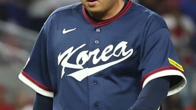 아웃 타이밍인데 계속 뛰어? 방심안하는 도미니카, 베이스러닝+열정까지 압도적…'순식간에 0-7' 허탈한 류지현호 [WBC]