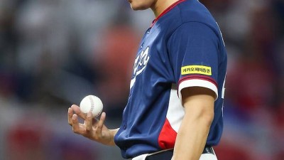 국가대표가 볼넷→볼넷→볼넷 말이 되나…157km 강력한 무기 있는데 왜? 곽빈은 또 고개를 숙였다