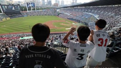 '이게 무슨 현상인가?' 0-10 콜드패' 후에도 인산인해… KBO의 기막힌 '아이돌 야구' 흥행