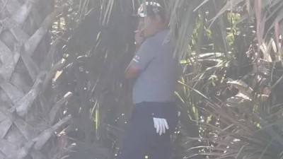 김시우, 흡연 장면 또 찍혔다…티샷 순서 기다리다 숲속에서 ‘한 모금’