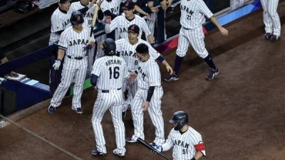 오타니 거르자 '교체선수가 역전 3점포' 일본, 5-2 역전 [일본-베네수엘라]