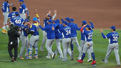 오타니 홈런 쳤지만, 끝내 못 버텼다…일본, 베네수엘라에 8강 탈락