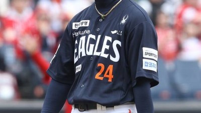 한화 33승 초특급 원투펀치 이탈에도 웃는다…벌써 151km 중무장, 김경문도 굉장히 희망적인 모습 봤다 반색