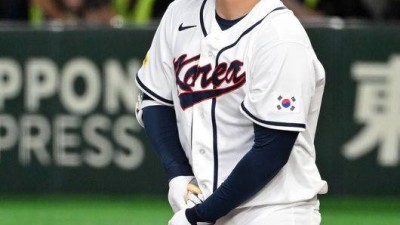 ‘초비상’ LG WBC 후폭풍 거세다! 문보경 허리 주사 치료→시범경기 못 나온다 “개막전 맞춰도 수비 불가, DH 기용” [오!쎈 수원]