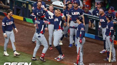 ‘도미니카 최강 타선 막았다’ 미국, 홈런 2방 앞세워 4강 2-1 진땀승…3연속 결승 진출 [WBC]