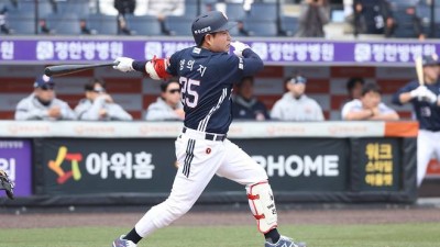 '8실점' 한화 불펜 붕괴, 155㎞ 외국인 데뷔전 빛 바랬다…'장타쇼' 두산 대역전승[대전 리뷰]