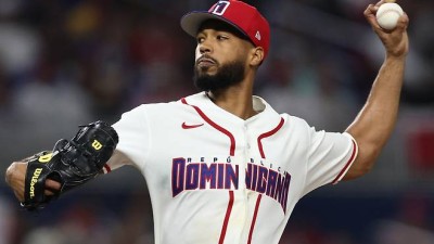 '소잡는 칼을 왜 닭잡는데 썼나.' 사이영상 2위를 한국전에 내더니... 도미니카共 8승 투수 미국전에 내고 1대2 패배