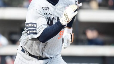 '깜짝 1위' 왜 한화 사령탑은 칭찬 오히려 아꼈나…어설픈 게 많죠, 그러나