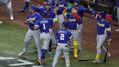 베네수엘라, 이탈리아 꺾고 사상 첫 WBC 결승 진출..미국과 우승 두고 격돌