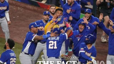 ‘이 카드가 성사되다니’…베네수엘라, 마두로 체포한 미국과 결승에서 만났다 [WBC]