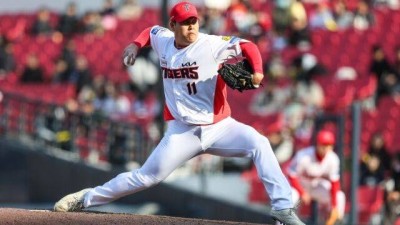 KIA 조상우 143km로 뚝, 그런데 1이닝 잘 막았고 포크볼도 OK…이걸 어떻게 봐야 하나 ‘운명의 2년’