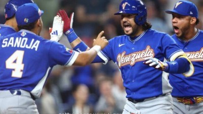 베네수엘라가 ‘마두로 매치’서 웃었다→美와 WBC 결승 3-2 승리→WBC 사상 첫 우승→수아레즈 9회초 결승 2루타 폭발
