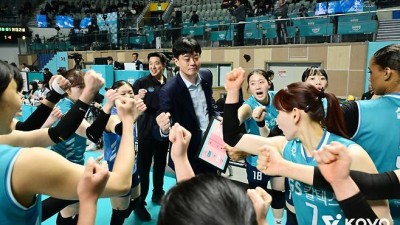 GS칼텍스 최종전서 봄 배구 티켓 극적 획득 '흥국생명 나와라' [IS 장충]