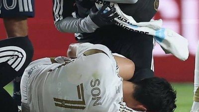 손흥민, '시즌 OUT' 대형사고 끝내 벌어질 뻔…월드컵 못 가나 '또 가슴철렁'→올해 들어 SON 견제 너무 심각하다