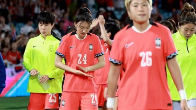 비즈니스석·프라다 논란으로 홍역 치르고도 순항했지만…한국 여자축구, 일본에 1대 4 완패→사상 첫 아시아 정상 도전 실패