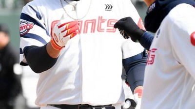 롯데 타선 핵심, 외국인 타자 레이예스...2G 연속 선발 제외 왜? [부산 현장]