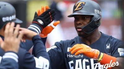 “너무 특별한 베네수엘라 WBC 우승, 한국 사람들 커피 좋아하잖아요?” 페라자 감격…日이기고 한화에 ‘커피 쐈다’[MD대전]