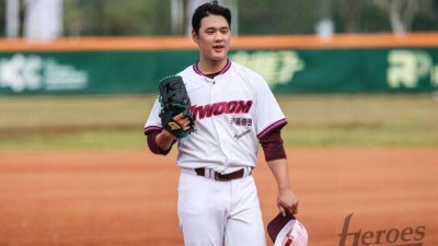 '전체 1번 좌완 미스터리' 분명 150km 던졌던 투수인데 10km 어디 갔나, 부활 위해 사령탑 '특별 미션' 내렸다 [MD수원]