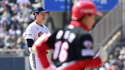 오승환 별명이 왜 돌부처겠나…'6실점 와르르' 최승용 향한 김원형 감독 조언 냉정하게 풀어가야 한다 [잠실 현장]