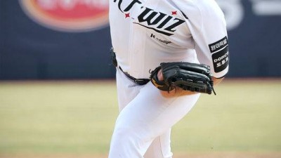 ‘14억 한국행’ 다저스 기대주, 시범경기 ERA 6.30 괜찮을까…감독 믿어본다 “기도하는 마음, 더 좋아질 것” [오!쎈 수원]