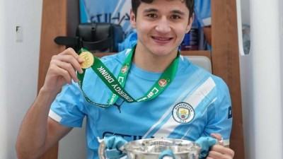 손흥민 10년 걸렸는데, 우즈베크 초신성 1년 만에 '뚝딱'…박지성 기록도 넘는다?