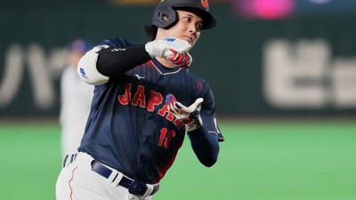 2시간 반 입었는데 22억원이라니…'WBC 대만전 만루포' 오타니 실착 유니폼, 천문학적인 금액에 팔렸다