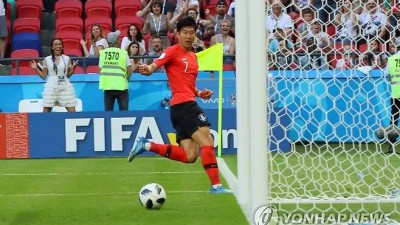 축구? 22명 공 쫓다가 '독일이 한국에 지는' 경기…세계 축구사 뒤흔든 그 경기, '명장면 81위' 올랐다