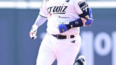 ‘KIA→10억 KT행’ FA 포수 역전 투런포 폭발! KT, 두산 7-3 잡고 시범경기 최종전 승리…오윤석 쐐기포+보쉴리 QS [수원 리뷰]