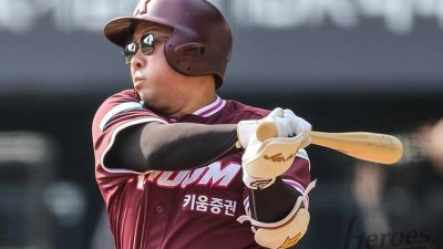 한화 떠난 72억 이적생 폭주! 투런포→쐐기 2타점…'볼볼볼볼볼' LG 2연패-키움 2연승 마무리 [잠실 게임노트]