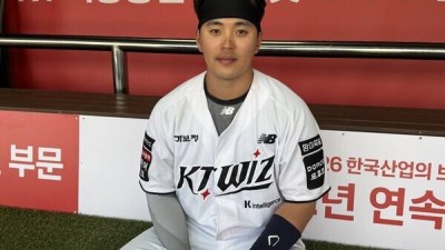 포수 수비만 보고 10억 투자했는데...시범경기 타율 0.421에 2홈런 불방망이, 한승택 데려오길 정말 잘했다! [수원 인터뷰]