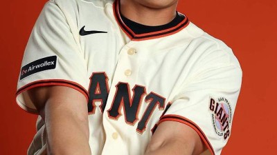 이정후, 시범경기 2호 홈런…몬테레이전 선제 3점포 '쾅'