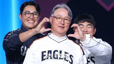 노시환 307억 초대형 계약, 한화 사람들은 놀라지 않는다 그 정도 금액 받을수 있는 실력이…