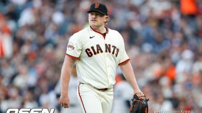 정말 최악이다 개막전 7실점 무너진 에이스의 자책…모든 게 내 탓