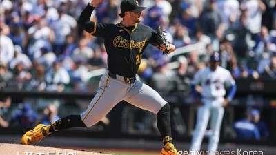 'NL 사이영상' 스킨스, 메츠와의 개막전서 0.2이닝 5실점 강판