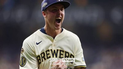 163km KKKKKKKKKKK 미쳤네…MIL 괴물신인 개막전부터 새역사 작성, 작년 활약 우연 아니다