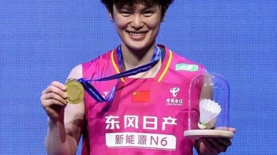 '안세영 10번 찍은 뒤 1번 넘어뜨린' 왕즈이, 안세영 상대 2연승 위한 폭풍 훈련...약 2300 계단 올랐다