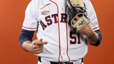 한화 떠나지 말걸 그랬나…와이스 ML 첫 등판서 홈런 쇼크, 157km 강속구에도 고개 숙였다