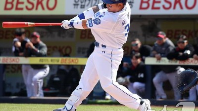 '42세 3개월 12일' 삼성 최형우, 추신수 넘어 역대 최고령 타자 출장