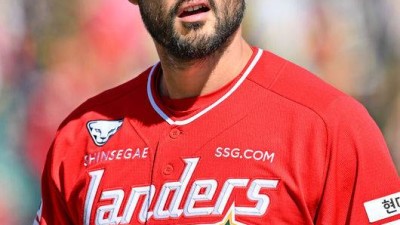 ‘1선발 자신했는데…’ 153km 한국계 에이스, 안타→안타→볼넷→안타→강판…5회도 못채웠다 [오!쎈 인천]